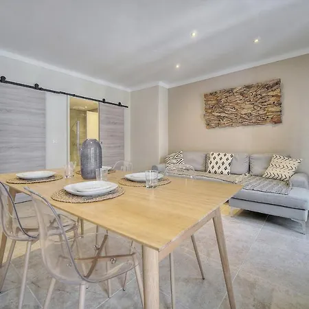 Immogroom- 70m2 - Renovated - Wifi - Ac - Close To Everything Apartment *